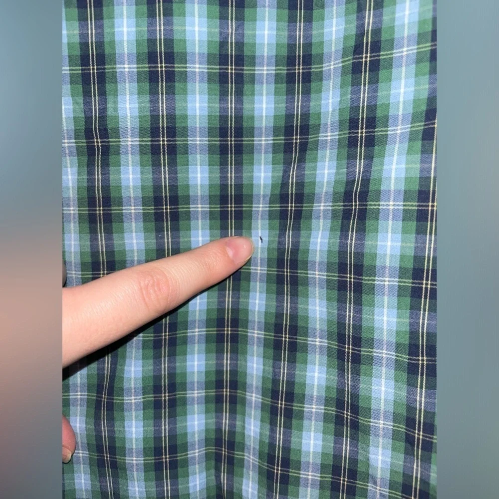 Vineyard Vines button down collegiate shirt - Picture 7 of 9